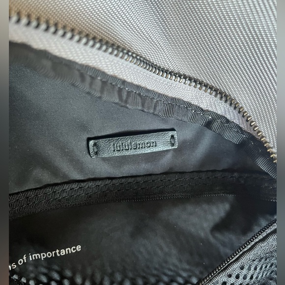 Lululemon city adventurer backpack - Picture 7 of 9